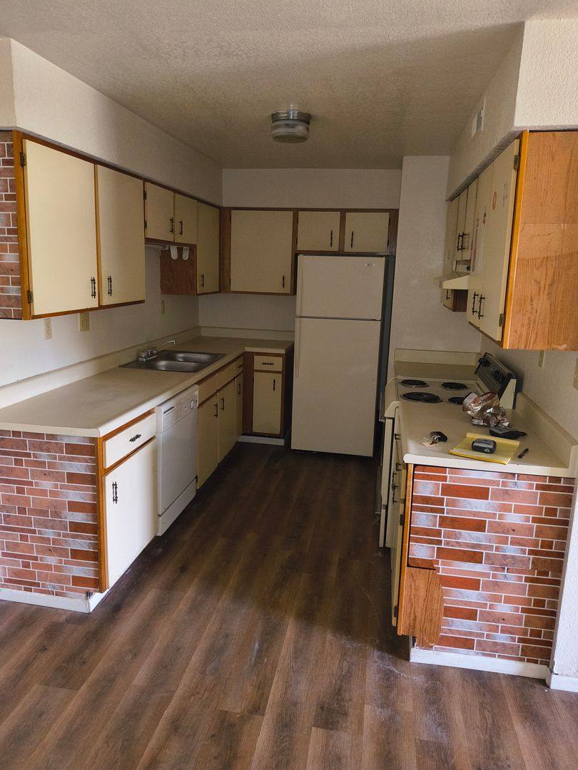 Apartment for rent at 400 S Judy St, Branson, MO 65616