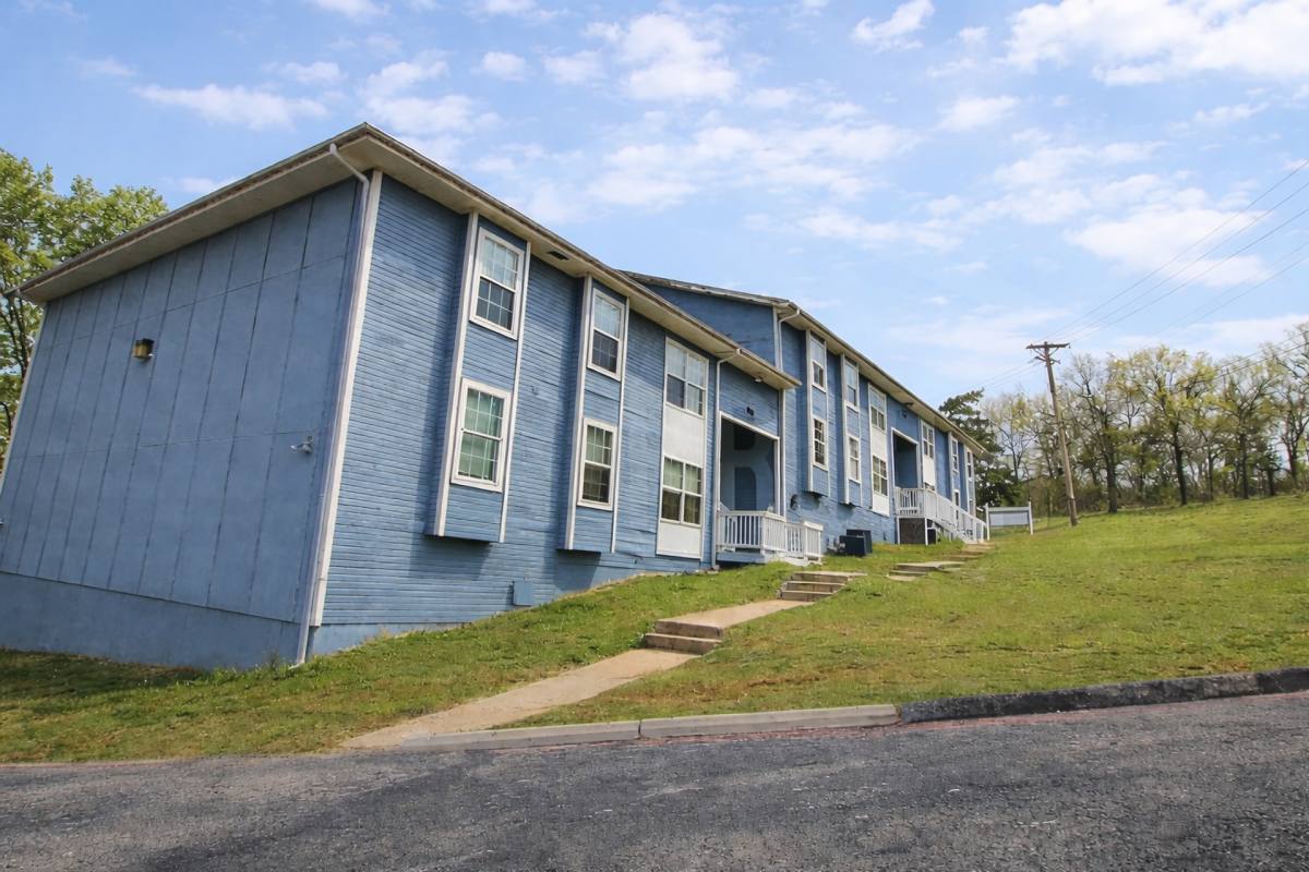 Apartment for rent at 400 S Judy St, Branson, MO 65616
