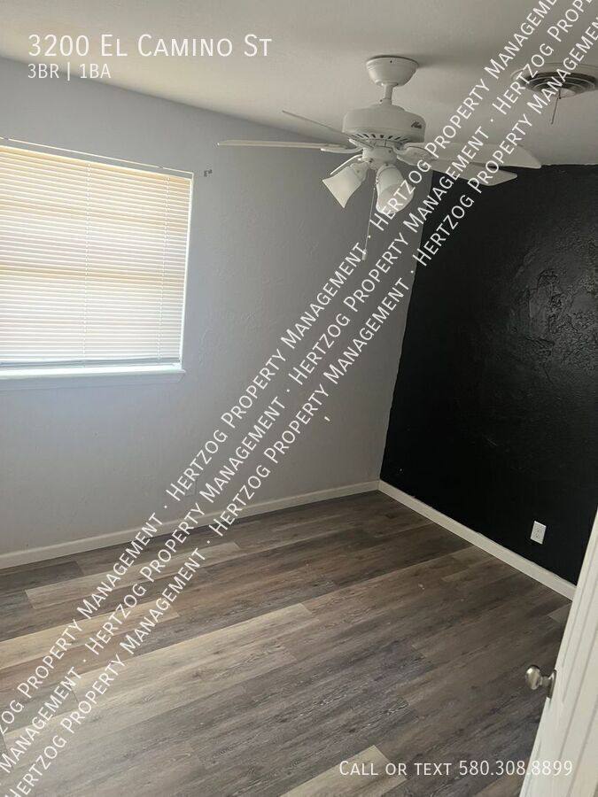 House for rent at 3200 El Camino St, Ponca City, OK 74604