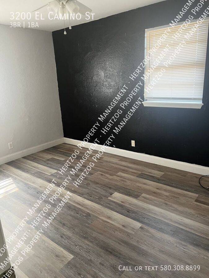 House for rent at 3200 El Camino St, Ponca City, OK 74604