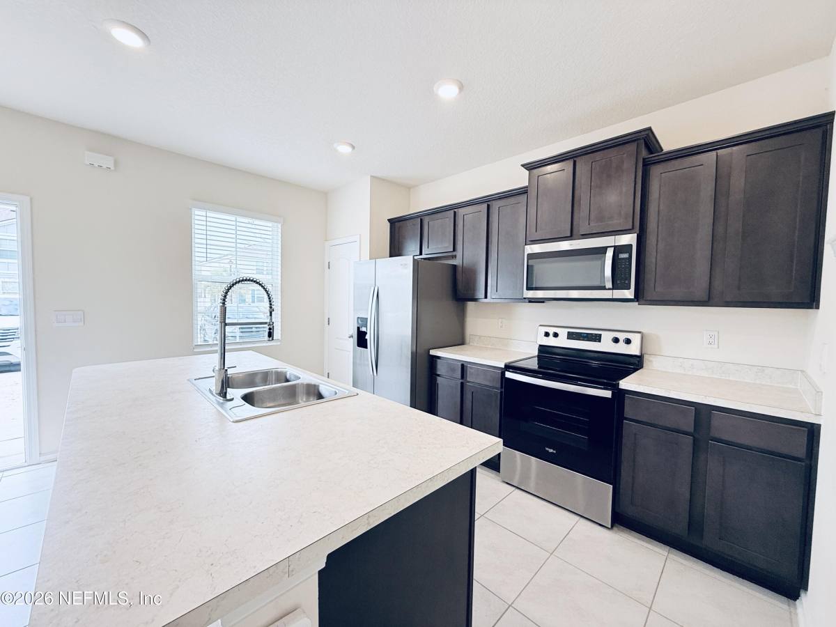 Townhouse for rent at 847 Gate Run Rd #847, Jacksonville, FL 32211