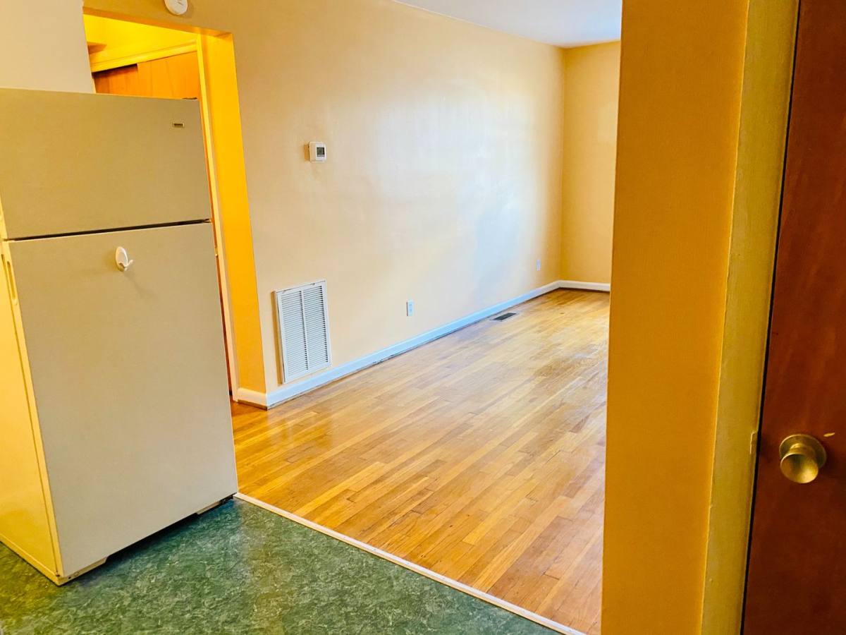 Apartment for rent at 3514 Park Ave, Richmond, VA 23221