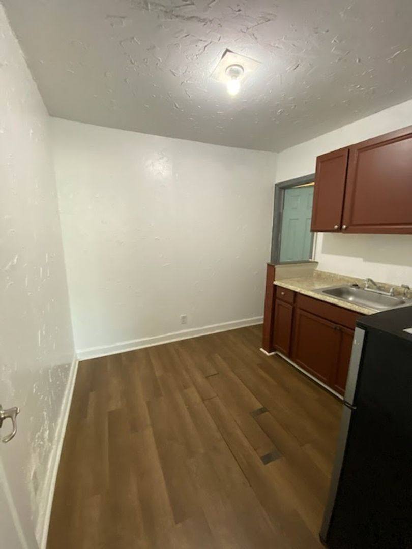 Apartment for rent at 401 Colonia Ln, E #13, Nokomis, FL 34275