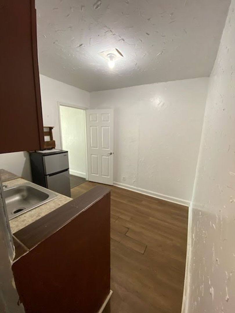 Apartment for rent at 401 Colonia Ln, E #13, Nokomis, FL 34275