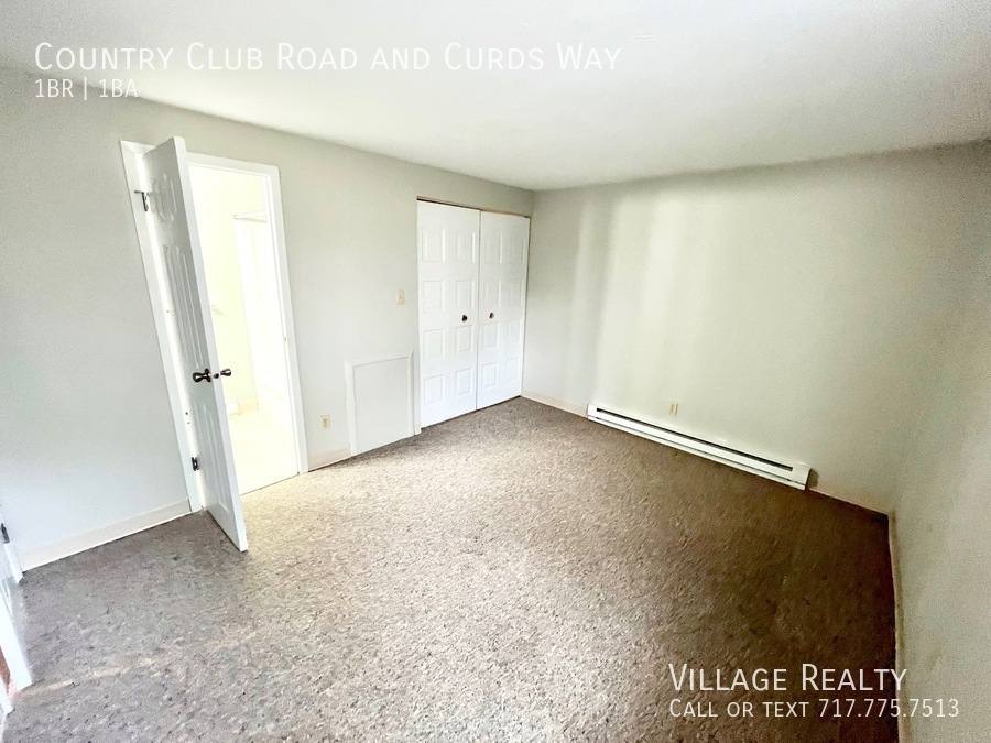 Apartment for rent at 681 Country Club Rd E, Red Lion, PA 17356