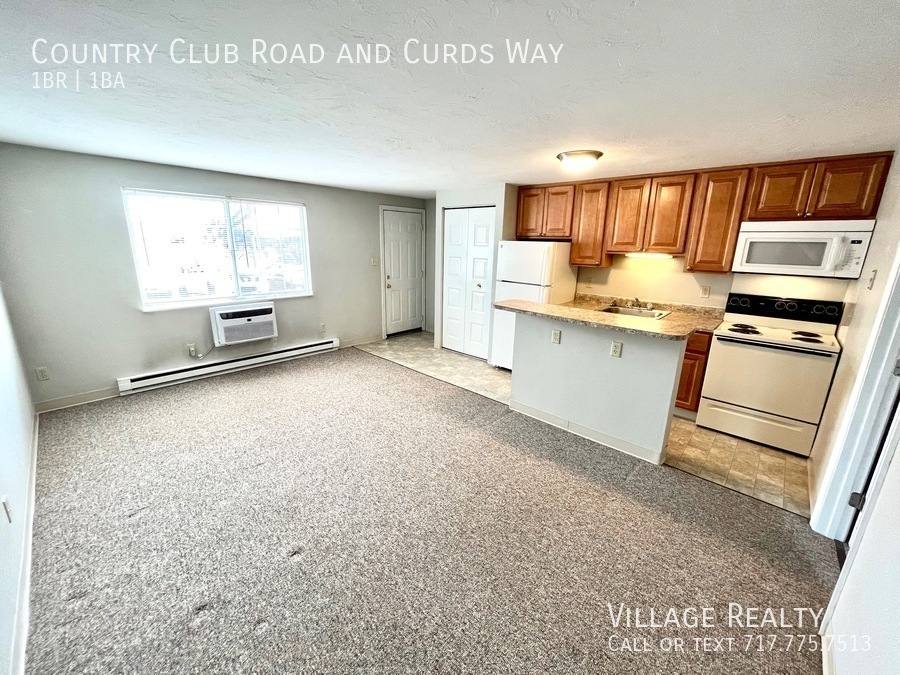 Apartment for rent at 681 Country Club Rd E, Red Lion, PA 17356