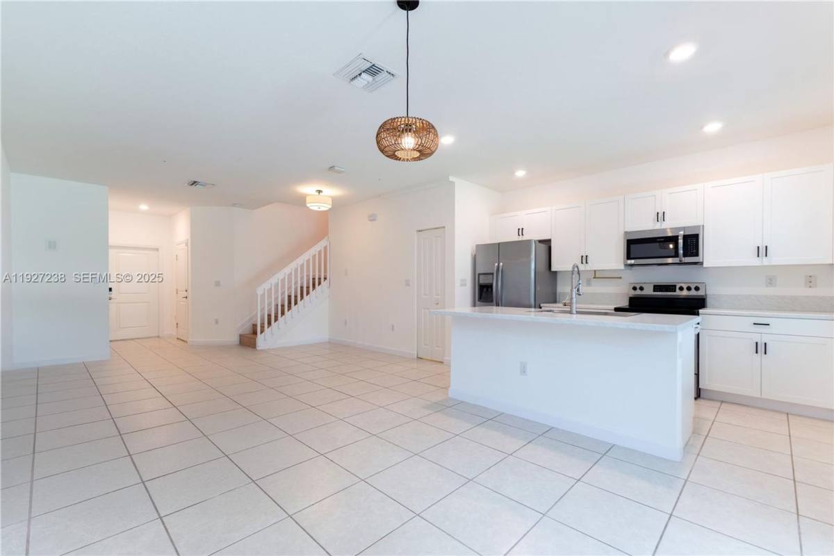 Townhouse for rent at 25185 SW 108th Ave, Homestead, FL 33032