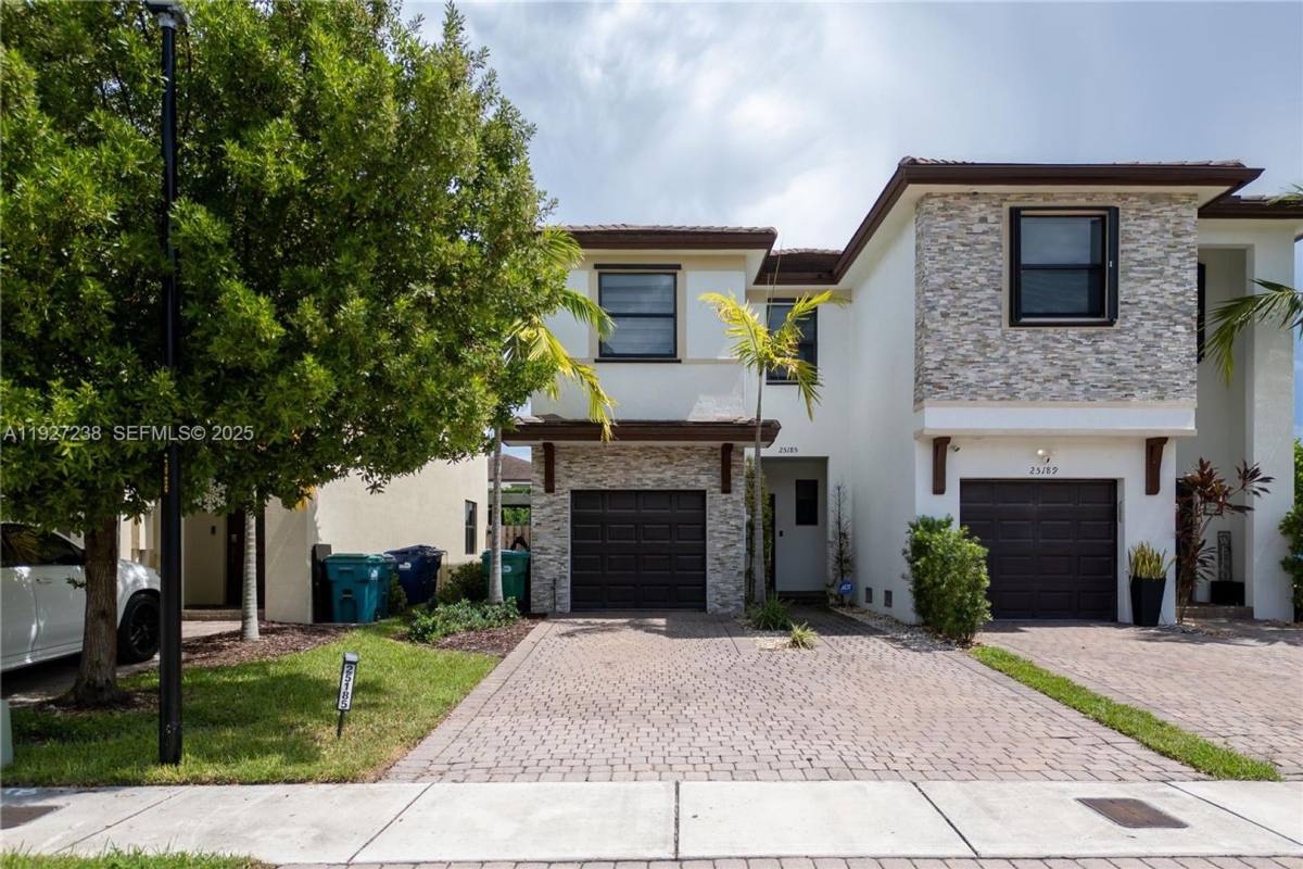 Townhouse for rent at 25185 SW 108th Ave, Homestead, FL 33032