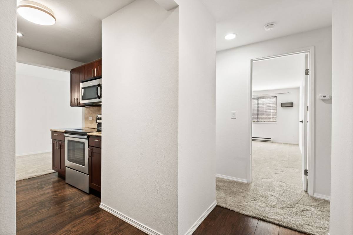 Condo for rent at 710 N 160th St, Seattle, WA 98133