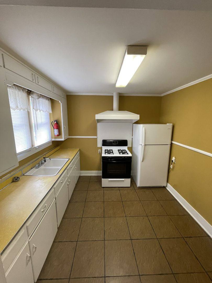 Apartment for rent at 609 Jefferson Blvd, Lafayette, LA 70501