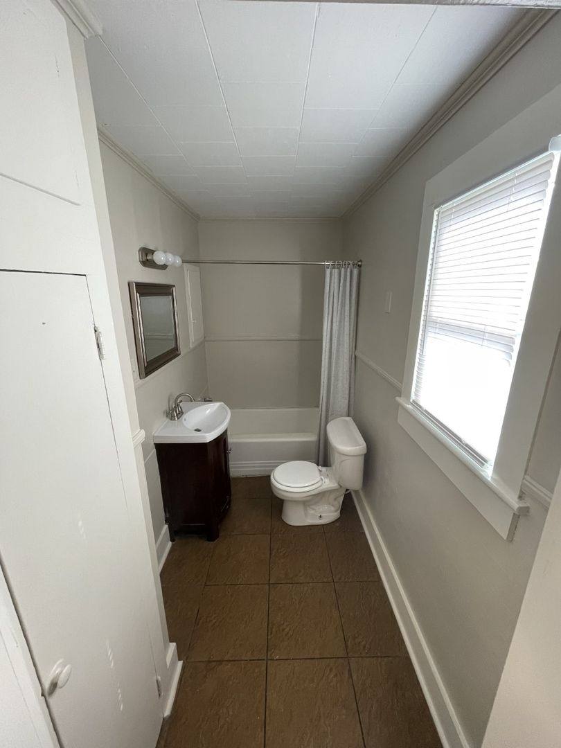 Apartment for rent at 609 Jefferson Blvd, Lafayette, LA 70501