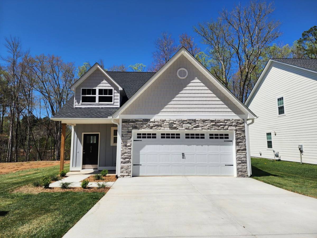 House for rent at 234 Slade Lane, Black Mountain, NC 28711