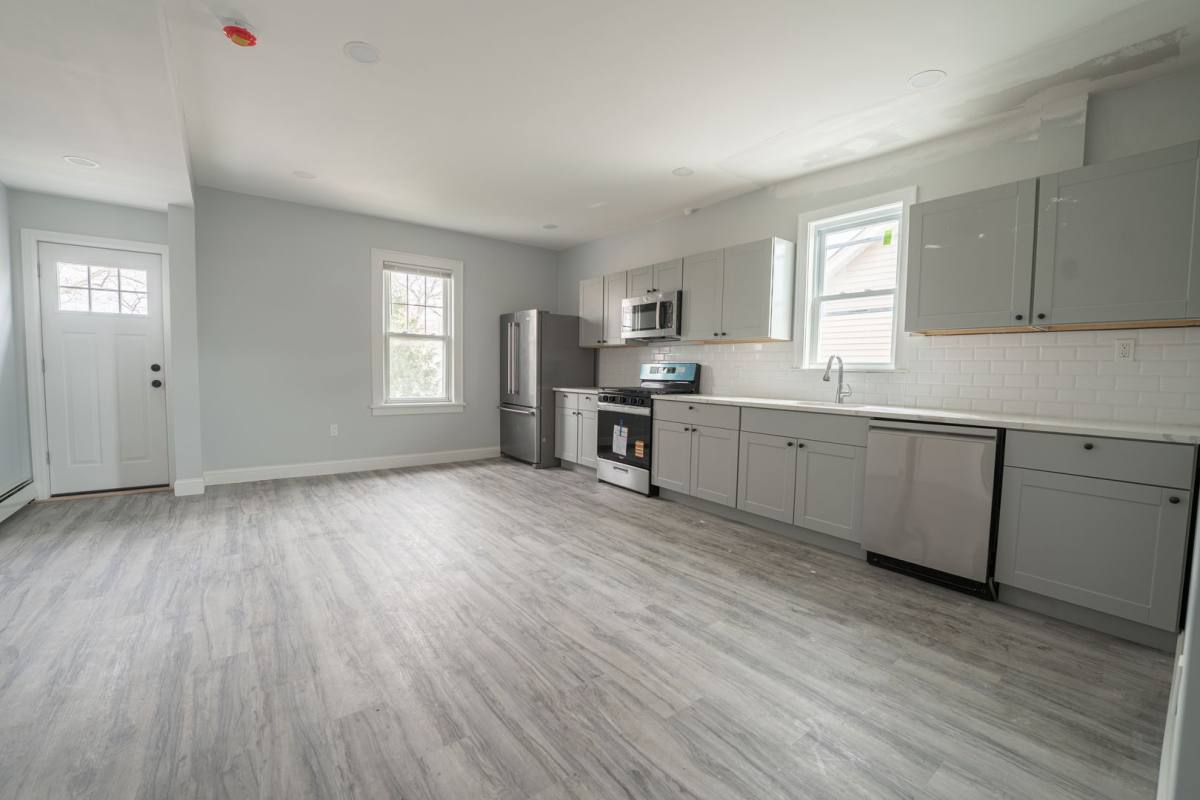 Apartment for rent at 194 N Chestnut St, Massapequa, NY 11758