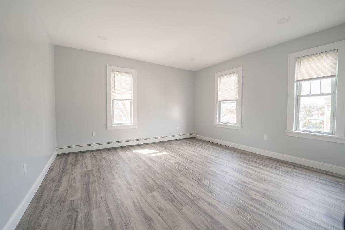 Apartment for rent at 194 N Chestnut St, Massapequa, NY 11758