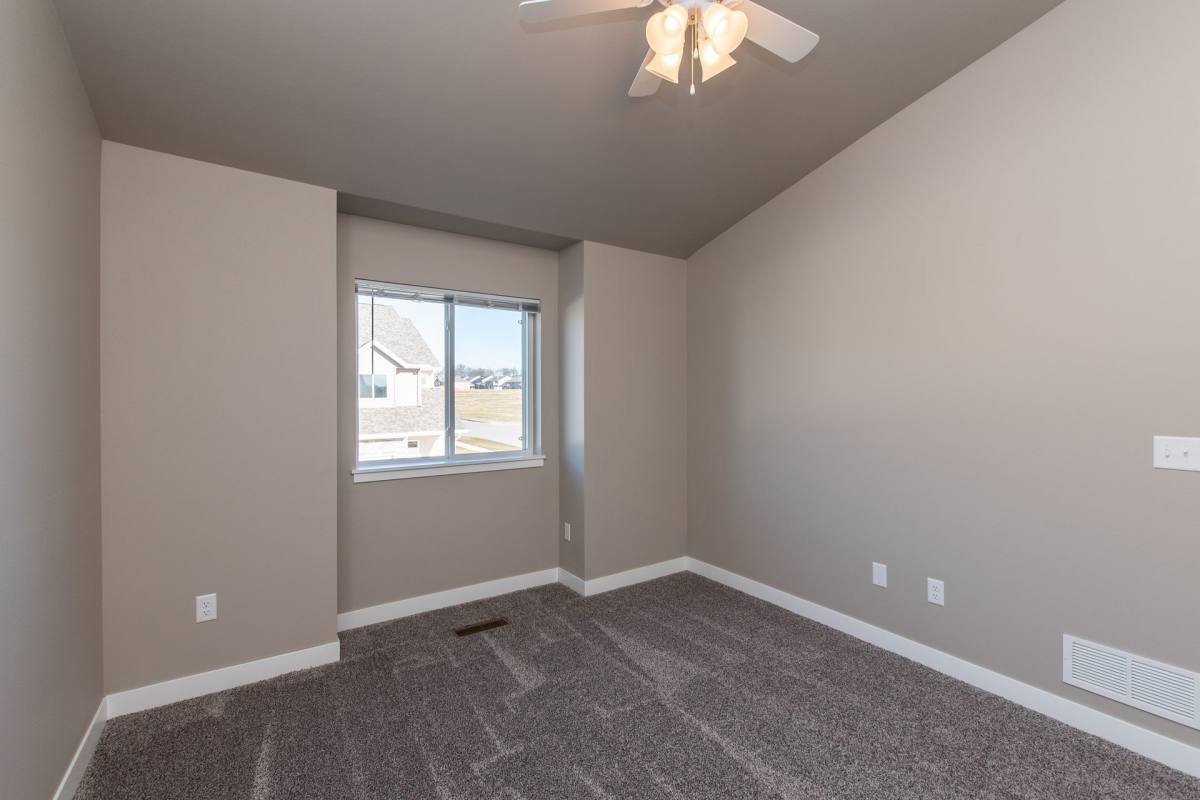 Townhouse for rent at 139-425 Bainberry St, Tiffin, IA 52340
