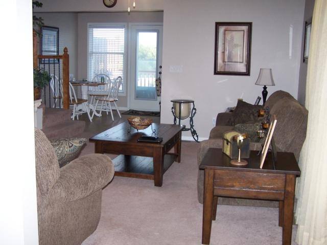 Townhouse for rent at 13009 Washington Court, Kansas City, KS 66109