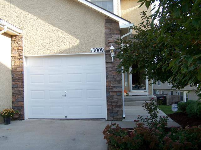 Townhouse for rent at 13009 Washington Court, Kansas City, KS 66109