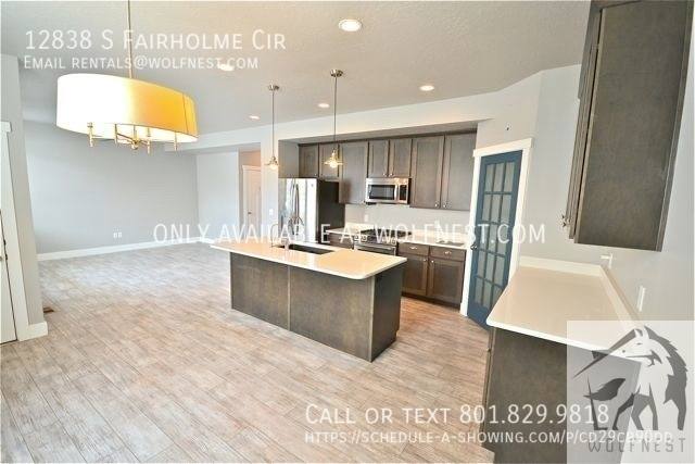Townhouse for rent at 12838 S Fairholme Circle, Herriman, UT 84096