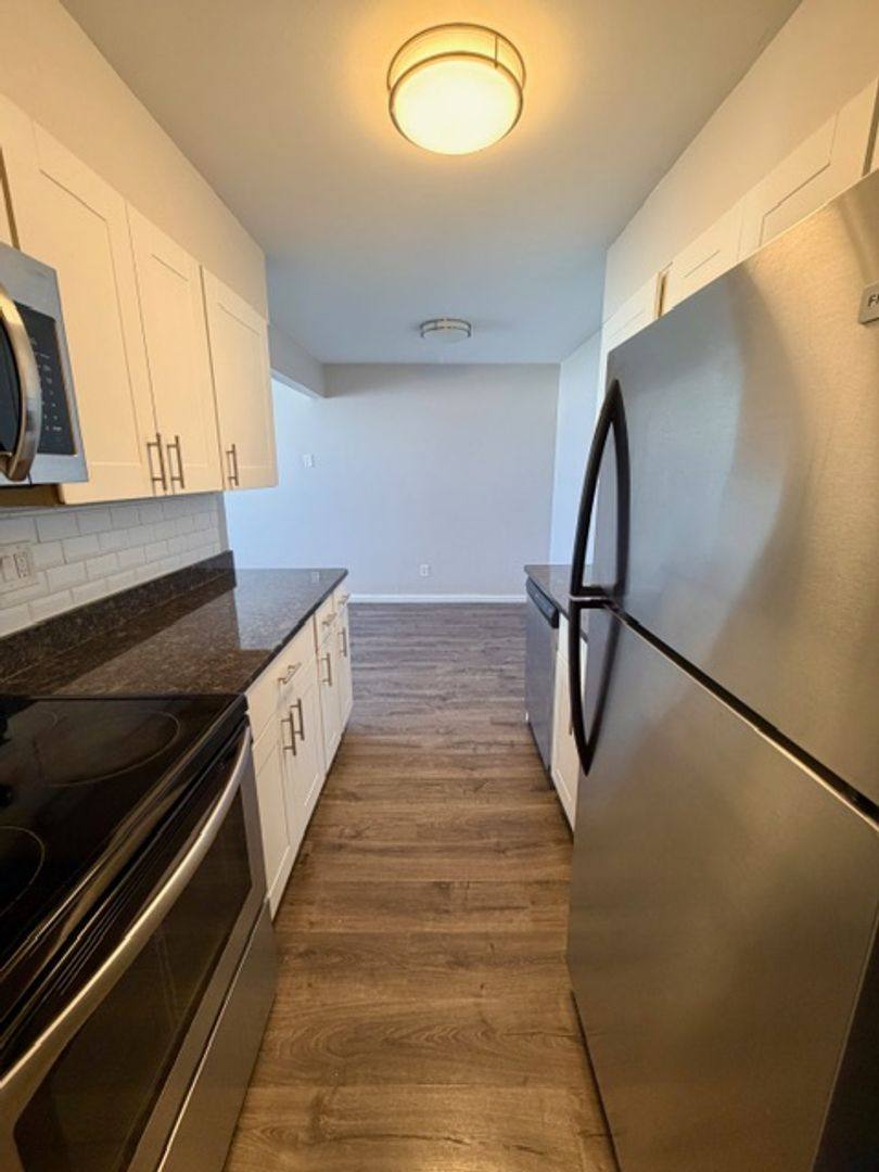 Apartment for rent at 490-498 Sherwood Place, Stratford, CT 06615