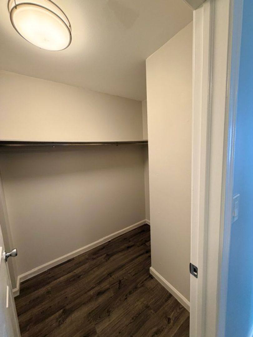 Apartment for rent at 490-498 Sherwood Place, Stratford, CT 06615