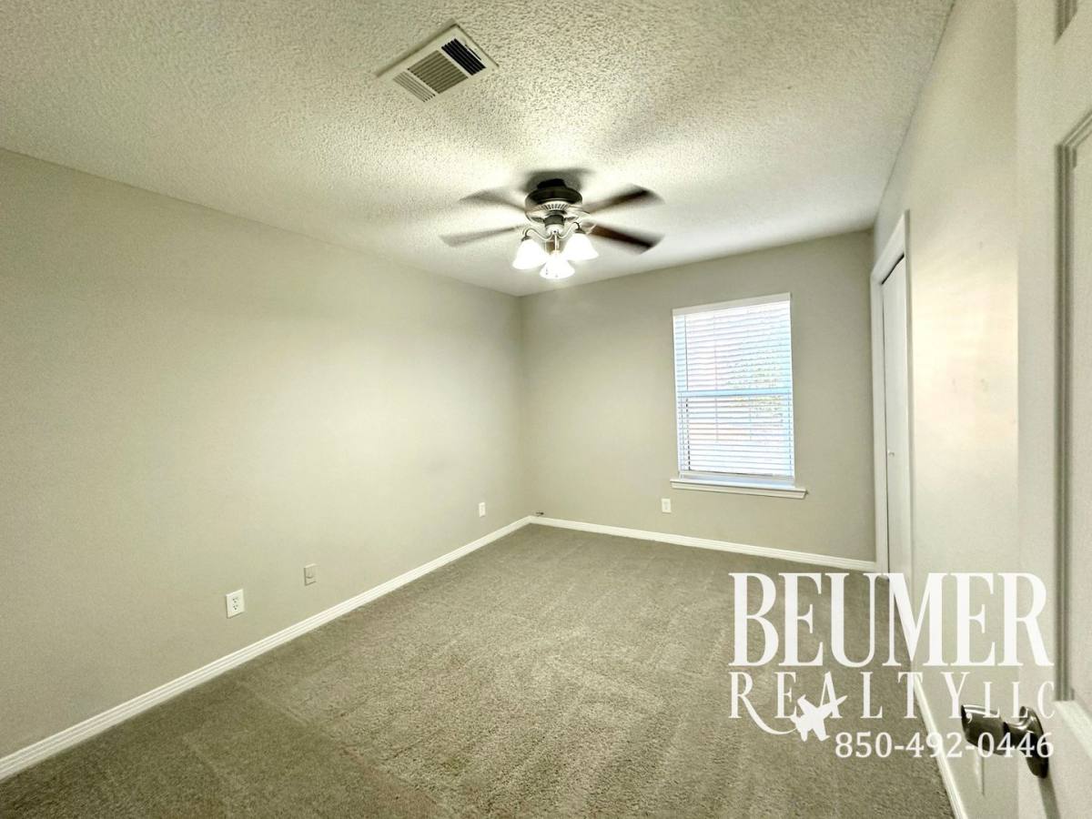 House for rent at 231 S 69th Ave, Pensacola, FL 32506