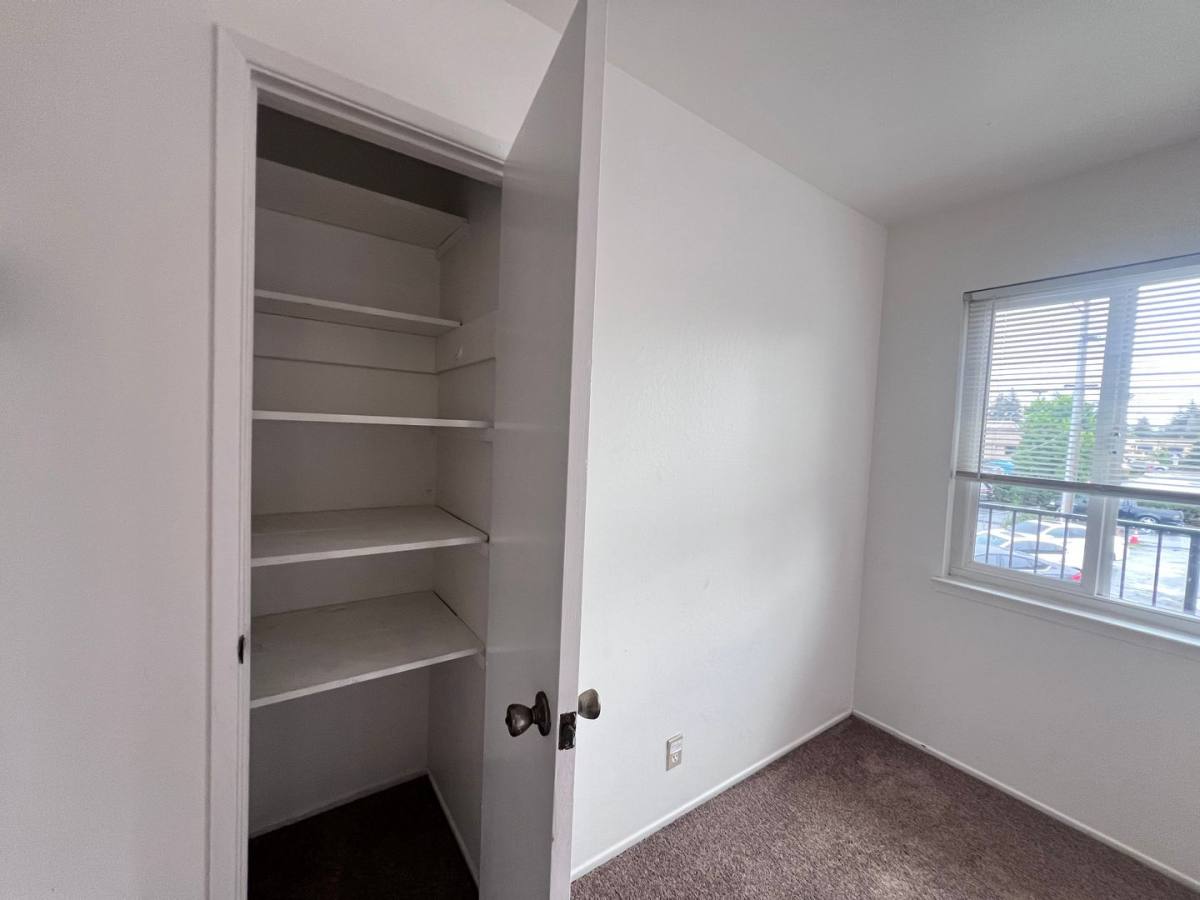 Apartment for rent at 1176 Rex Rd, Hayward, CA 94541