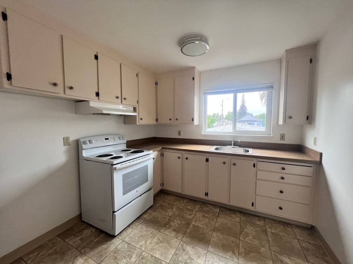 Apartment for rent at 1176 Rex Rd, Hayward, CA 94541