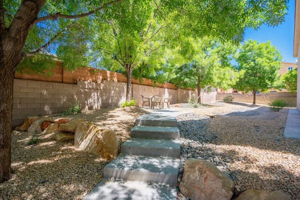 Condo for rent at 184 S Valley View Dr, Saint George, UT 84770