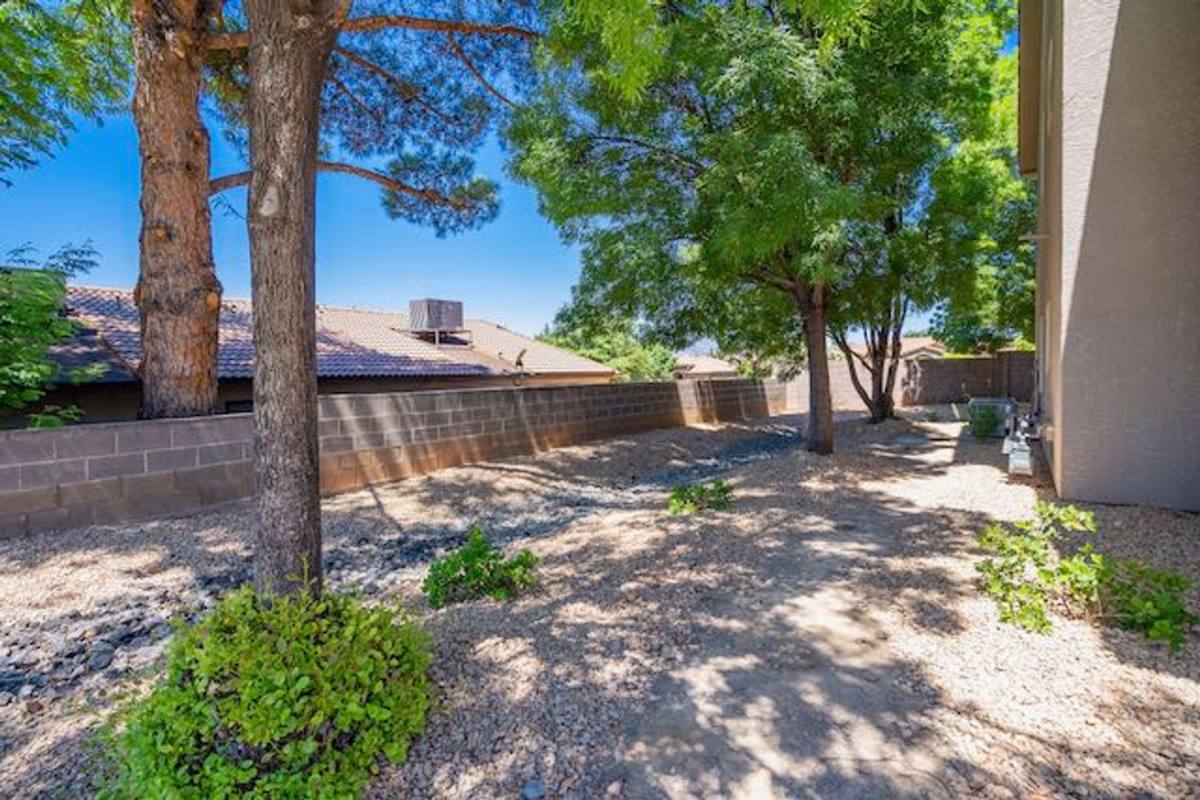 Condo for rent at 184 S Valley View Dr, Saint George, UT 84770