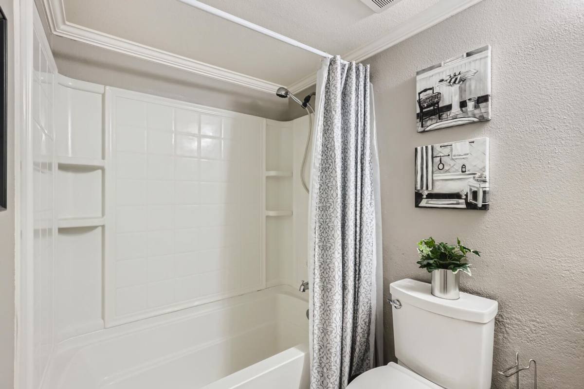 Condo for rent at 5146 S Jones Blvd, Las Vegas, NV 89118
