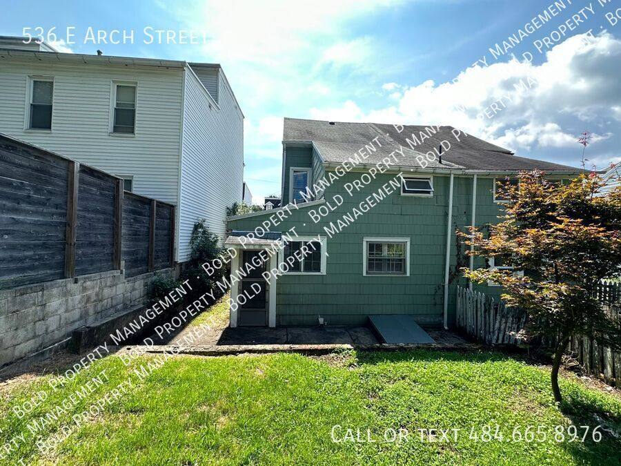 House for rent at 536 E Arch St, Pottsville, PA 17901