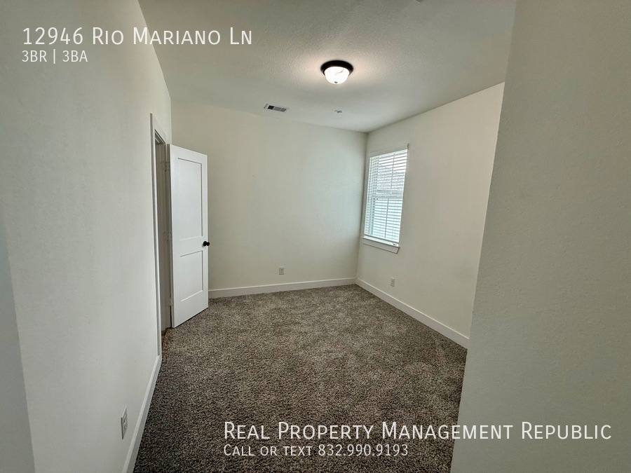 Townhouse for rent at 12946 Rio Mariano Lane, Cypress, TX 77433