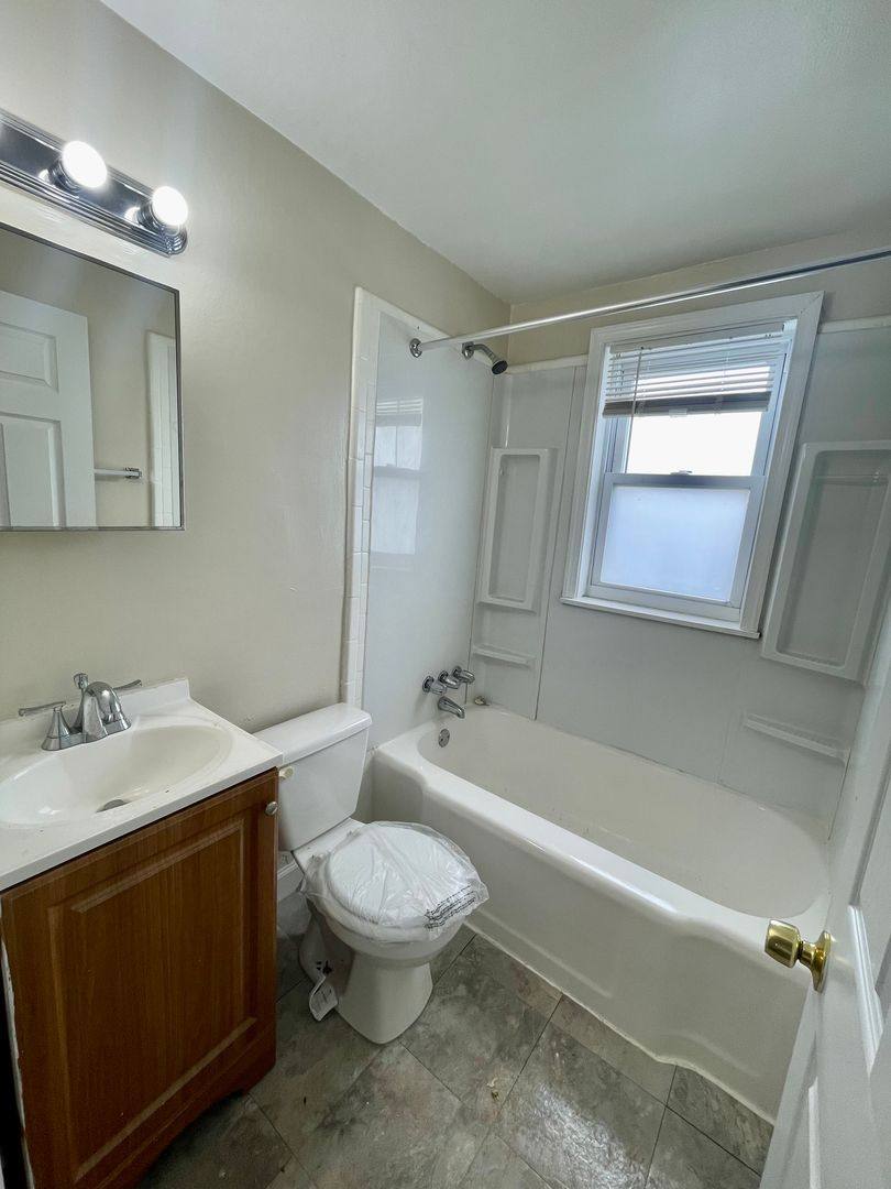 Apartment for rent at 7525 Lange St, Baltimore, MD 21224