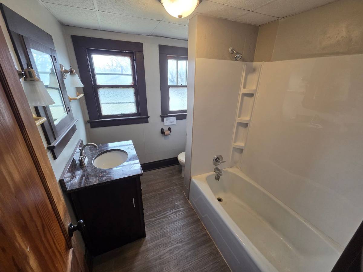 House for rent at 220 Ontario St, Pomeroy, IA 50575
