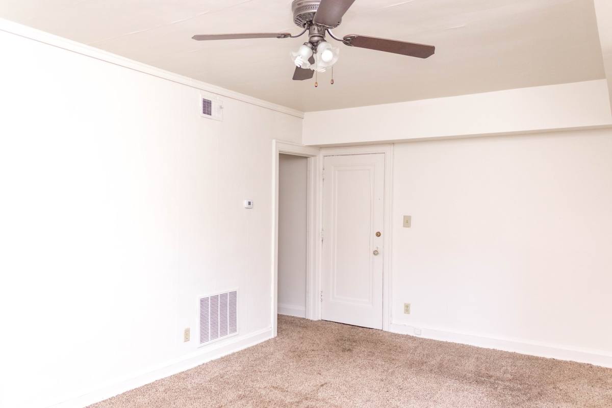 Apartment for rent at 1544 E Broad St, Columbus, OH 43203