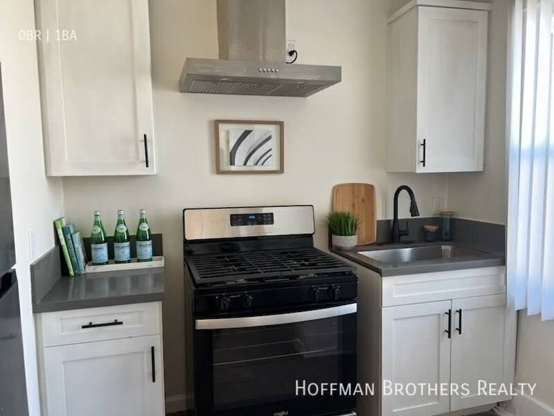 Apartment for rent at 2908 San Pedro St #A, Los Angeles, CA 90011