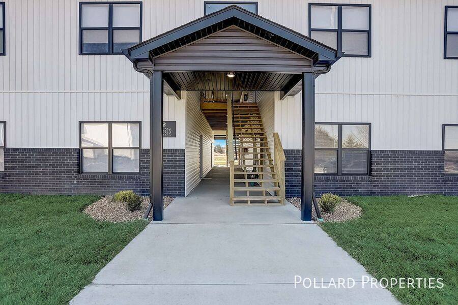 Apartment for rent at 100 Parkview Dr #101, Wright City, MO 63390
