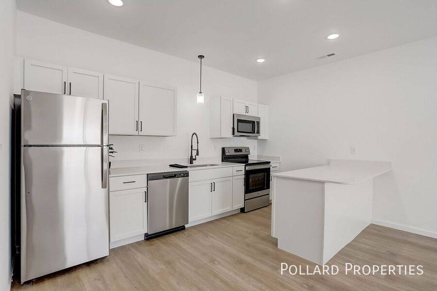 Apartment for rent at 100 Parkview Dr #101, Wright City, MO 63390