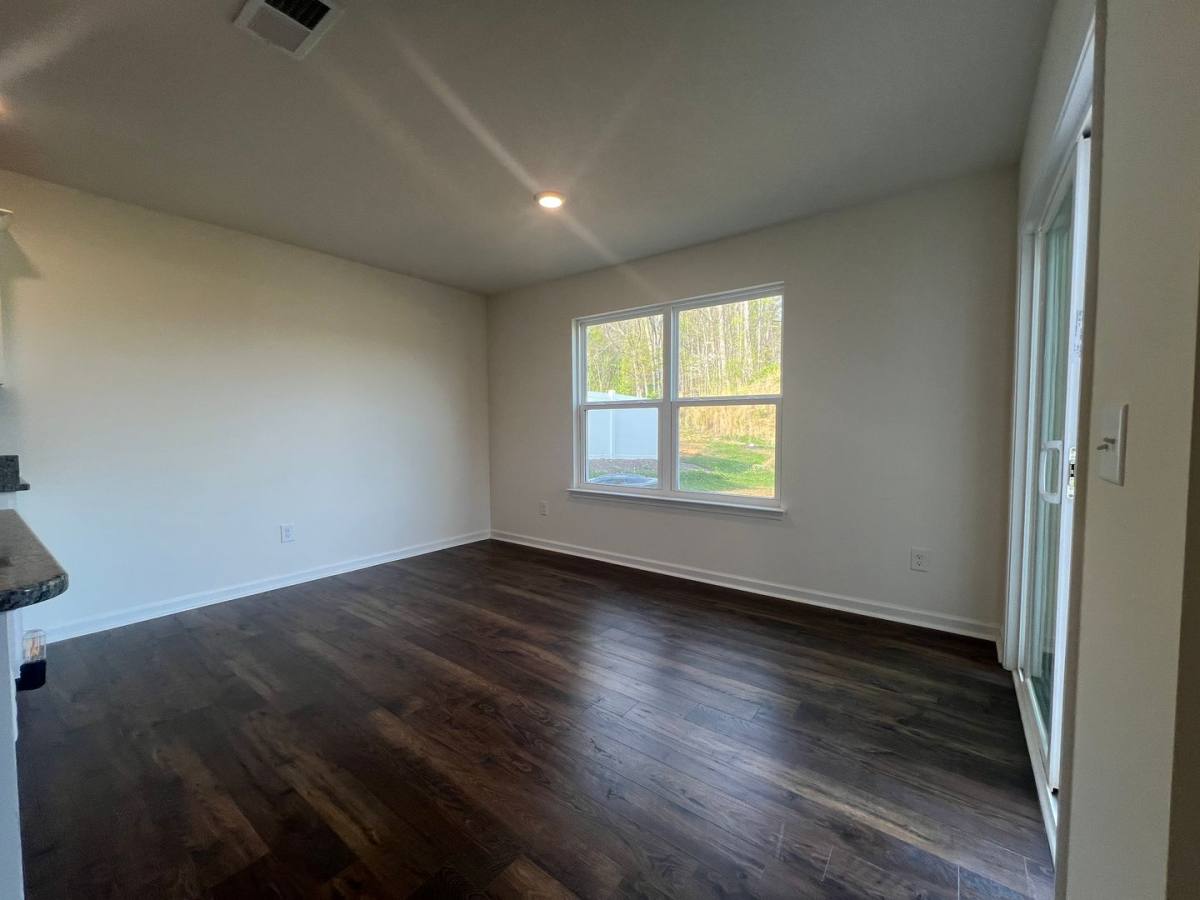 House for rent at 467 Cox Hollow Rd, Kingsport, TN 37663