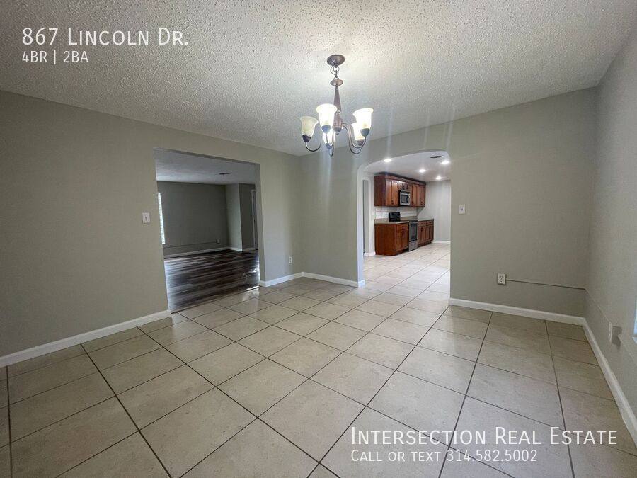 House for rent at 867 Lincoln Dr, Imperial, MO 63052