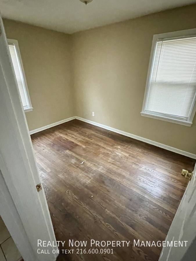 House for rent at 5333 Hollywood Ave, Maple Heights, OH 44137