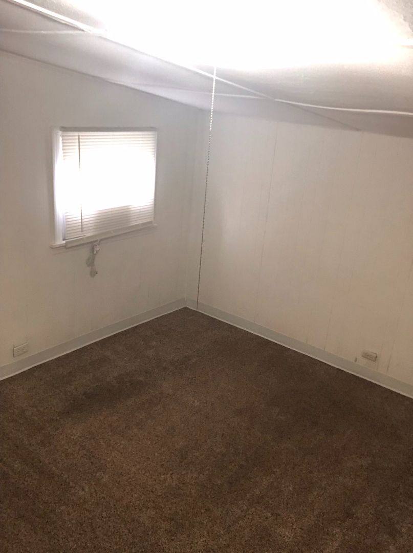 House for rent at 1700 Hicks Dr, Evansville, IN 47714