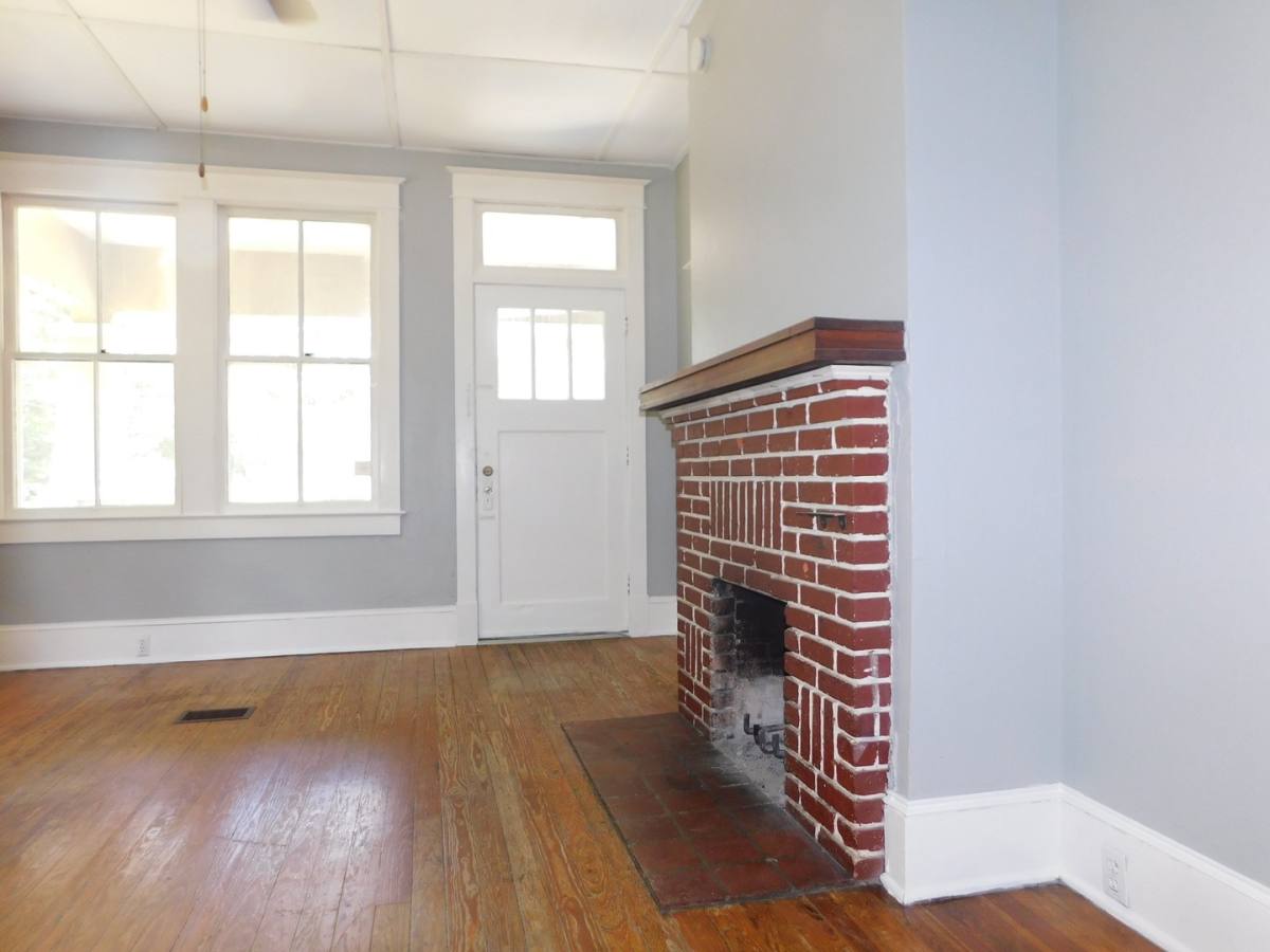 House for rent at 541 NE 11th St, Gainesville, FL 32601
