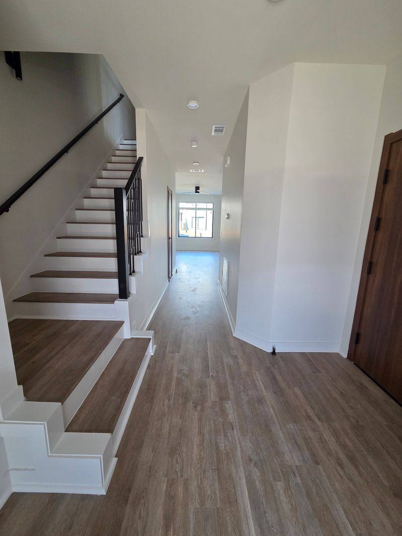 Townhouse for rent at 1102 Emilia Ave, Lowell, AR 72745