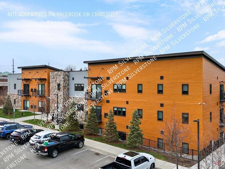 Apartment for rent at 1401 S Rochester Rd #CVL102, Rochester, MI 48307