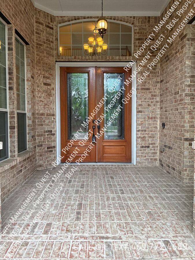 House for rent at 3731 Edgewood Court, Grand Prairie, TX 75052