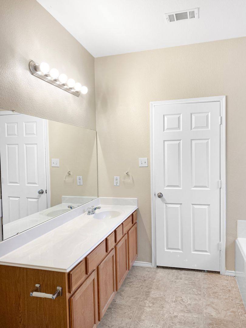 House for rent at 7221 Lindentree Lane, Fort Worth, TX 76137