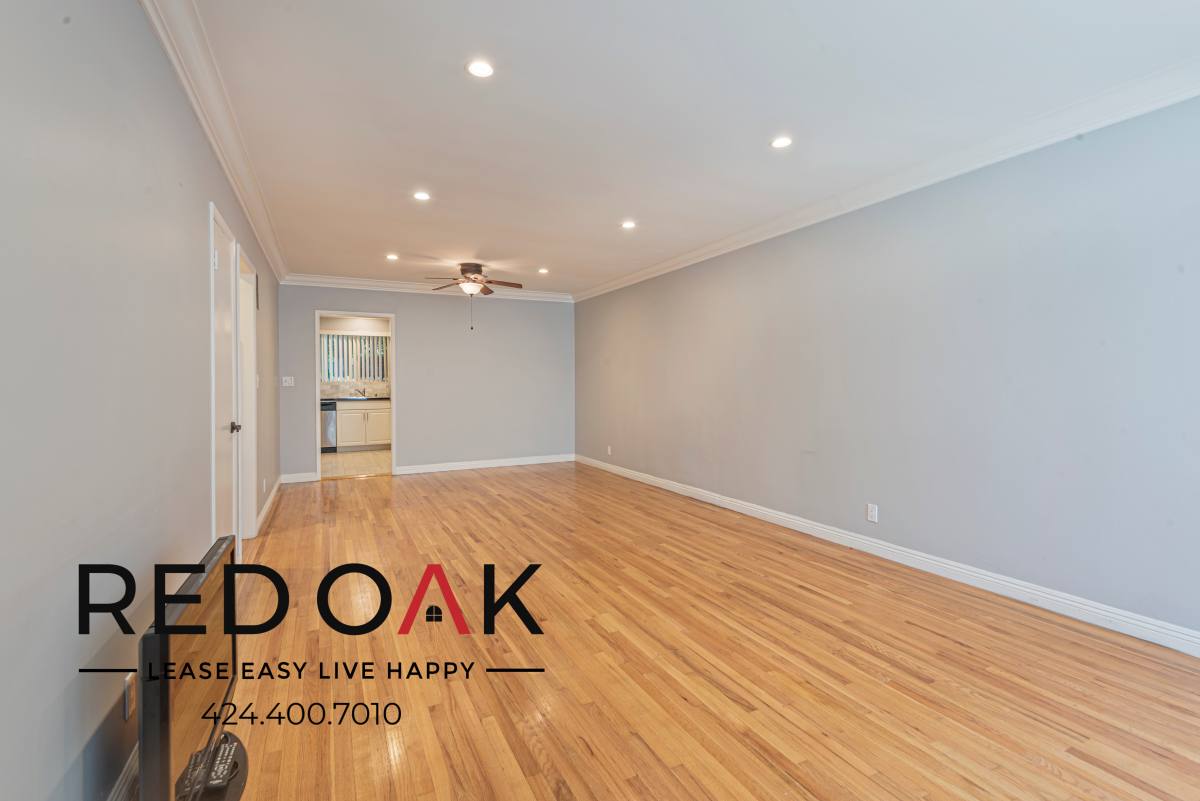 Condo for rent at 436 S Oakhurst Dr #3, Beverly Hills, CA 90212