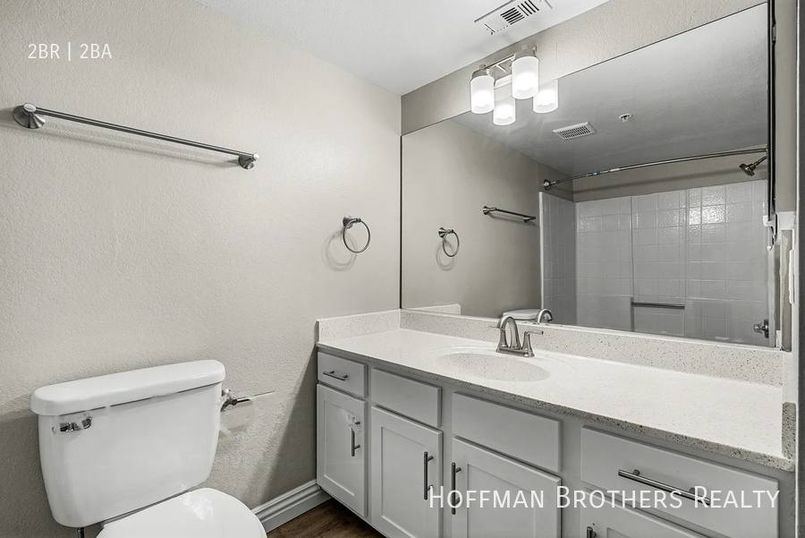 Apartment for rent at 32450 Candlewood Dr #6, Cathedral City, CA 92234