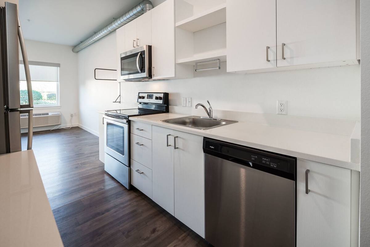 Apartment for rent at 5401 SE Woodstock Blvd, Portland, OR 97206